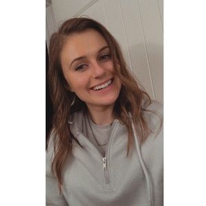 Meet your Posher, Taylor and Dana